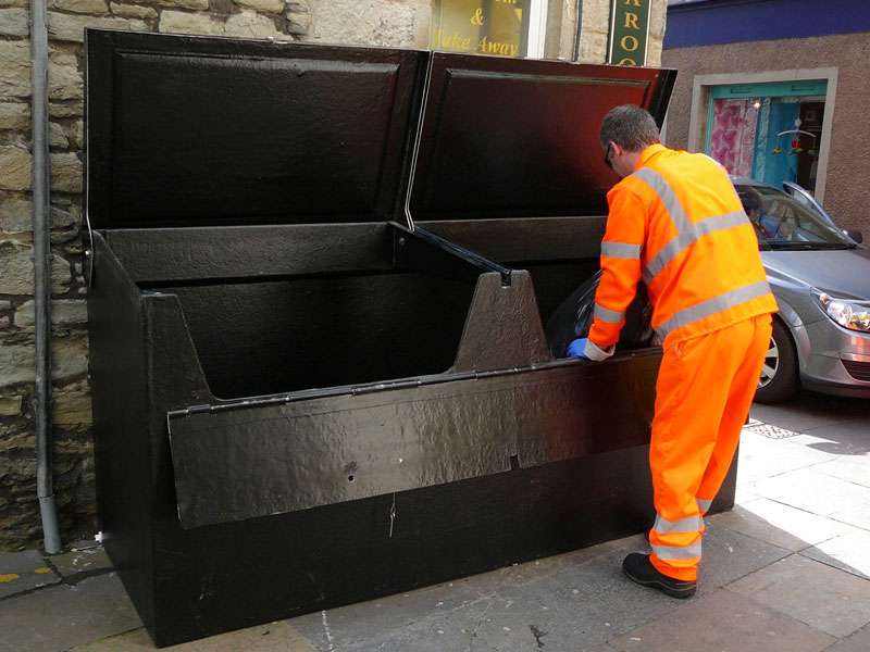 Large waste container